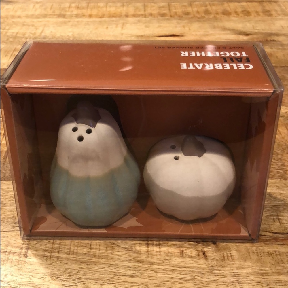 Fall Salt & Pepper Shaker Set